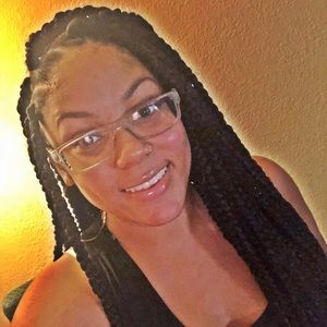 Meet your Posher, Christie